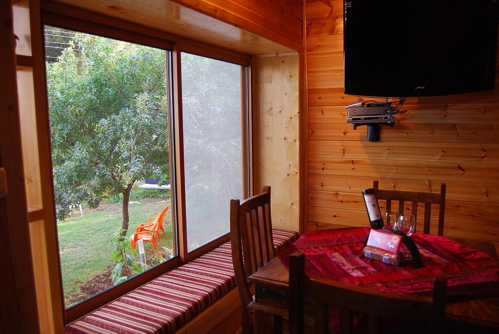 Villa Nofesh Ne'Eman Amirim Habitación foto